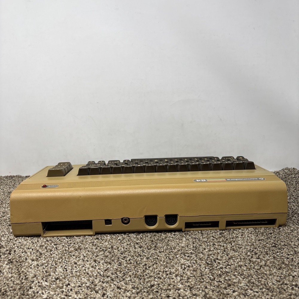 Commodore 64 C64 Breadbin Computer System TESTED READ