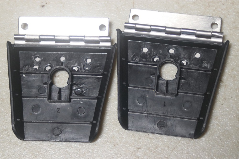 Igloo Hybird Plastic & Stainless Cooler Latch Set