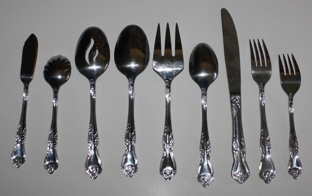 Oneida Pollenta Flatware Stainless Flower Scroll ~ You Choose