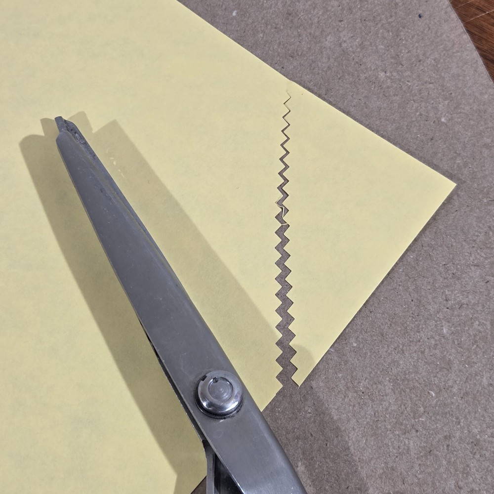 Fiskars Scissors crinkle cut zig zag cut
