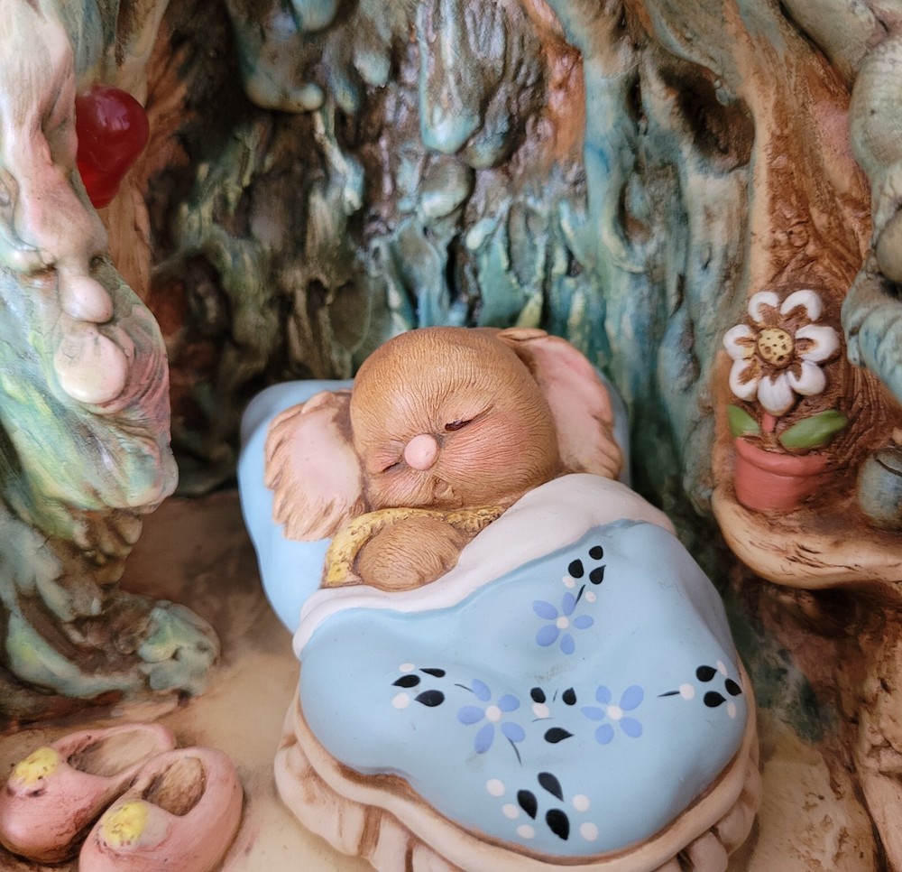 Pendelfin Robins Cave Night Light (33)