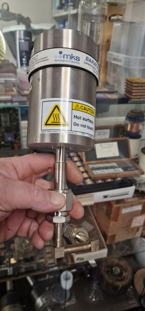MKS BARATRON CAPACITANCE NANOMETER TYPE 631. FedEx/DHL Shipping