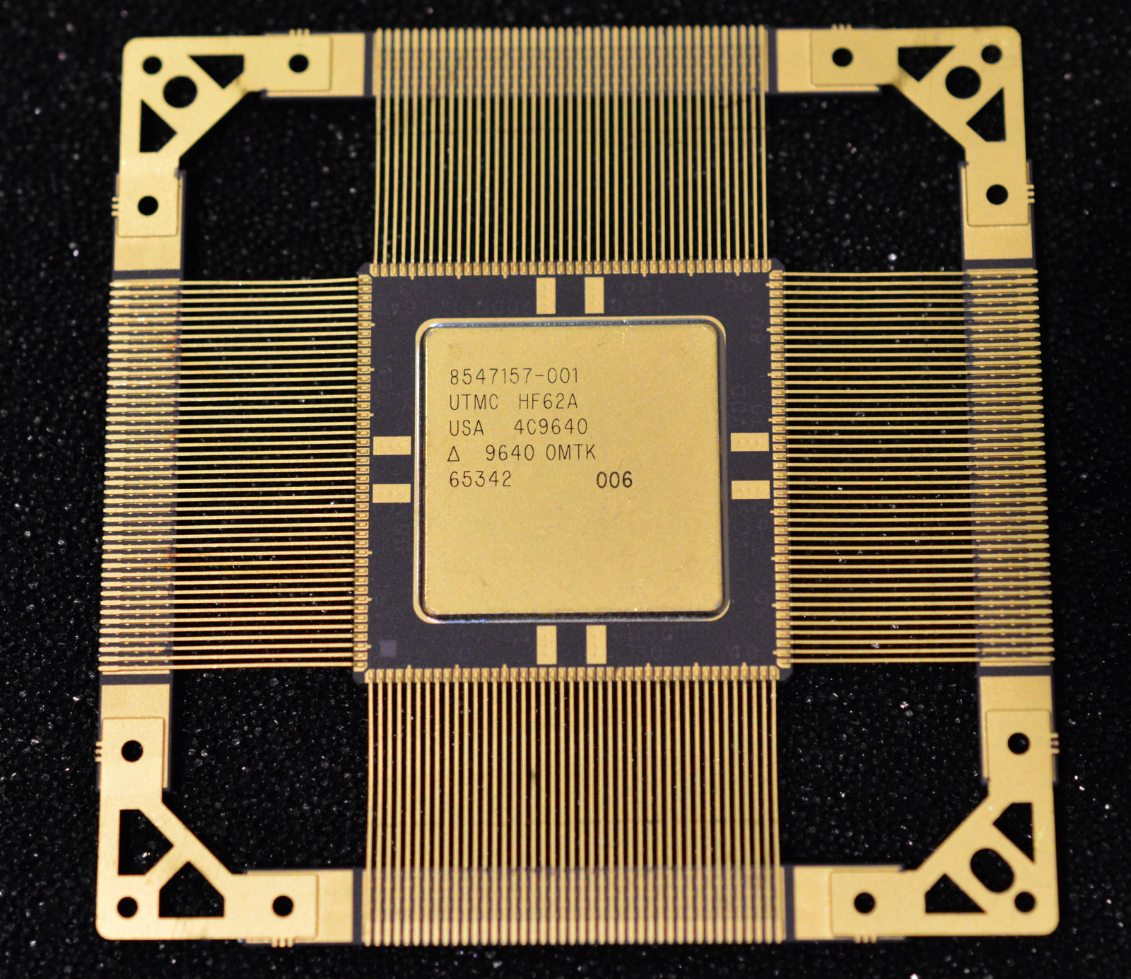 Large 1996 Vintage Military/Space Rad Hard ASIC from United Technologies (UTMC)