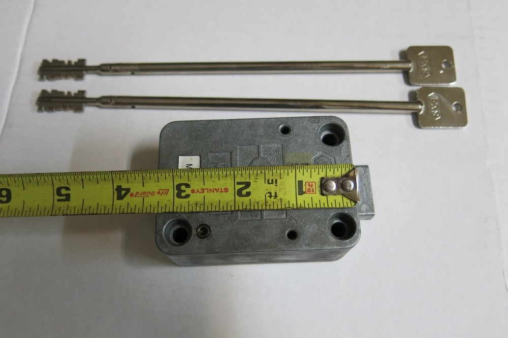 Sargent & Greenleaf Safe Key lock with Keys