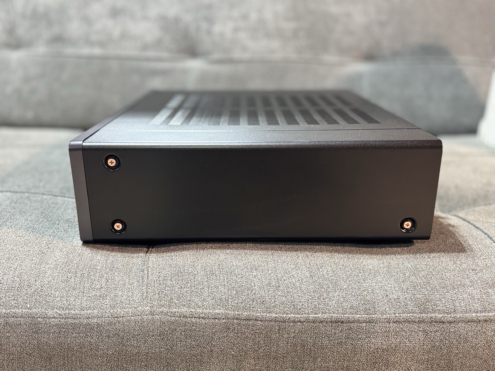 Marantz Model 50 Stereo Integrated Amplifier - Black - Excellent Condition!!