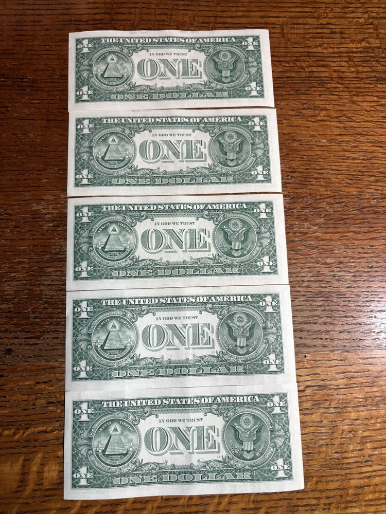 Fancy 1 Dollar Bill 5 Consecutive Serial Number Excellent Condition