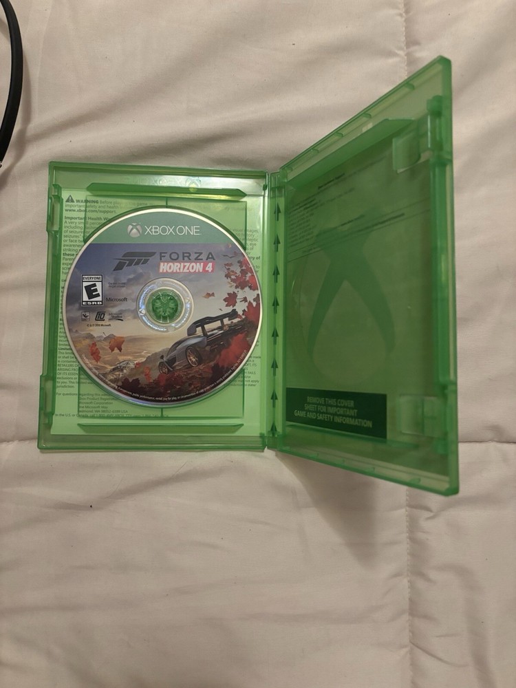 XBOX ONE (comes with games)