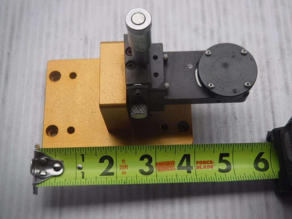 Parker Model 3902 Ball Bearing Micro Positioner w/ Starrett Micrometer