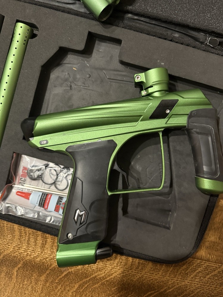 Macdev XDR Paintball Gun With Case And Both Trigger Frames. Ready To Use