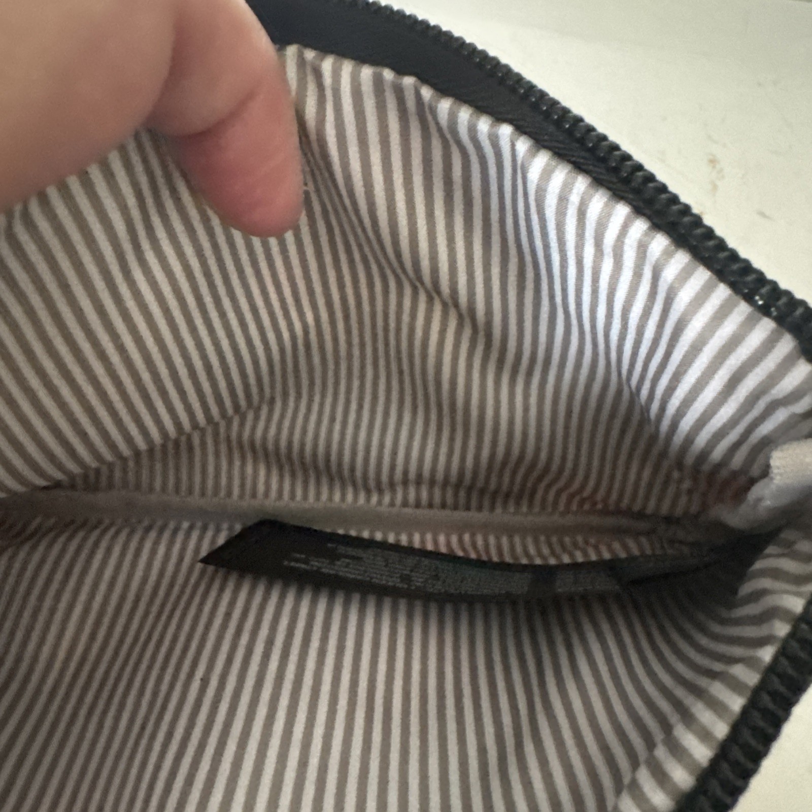 Disney Loungefly Alice in Wonderland Cosmetic Bag NWT