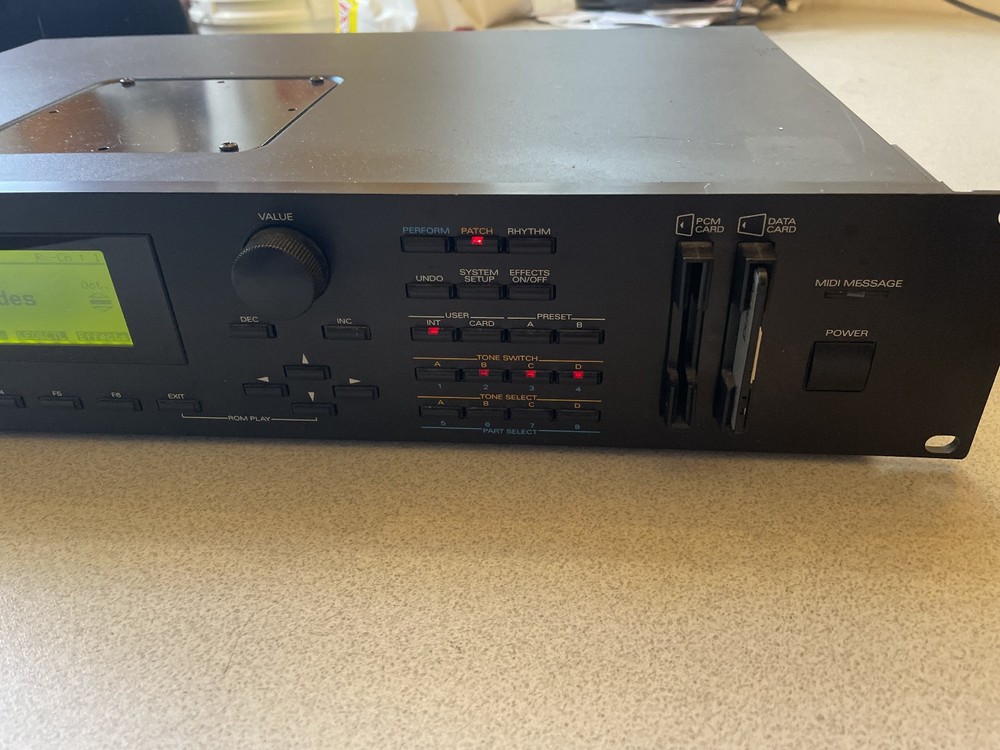 Roland JD-990 Super JD Modular Synthesizer
