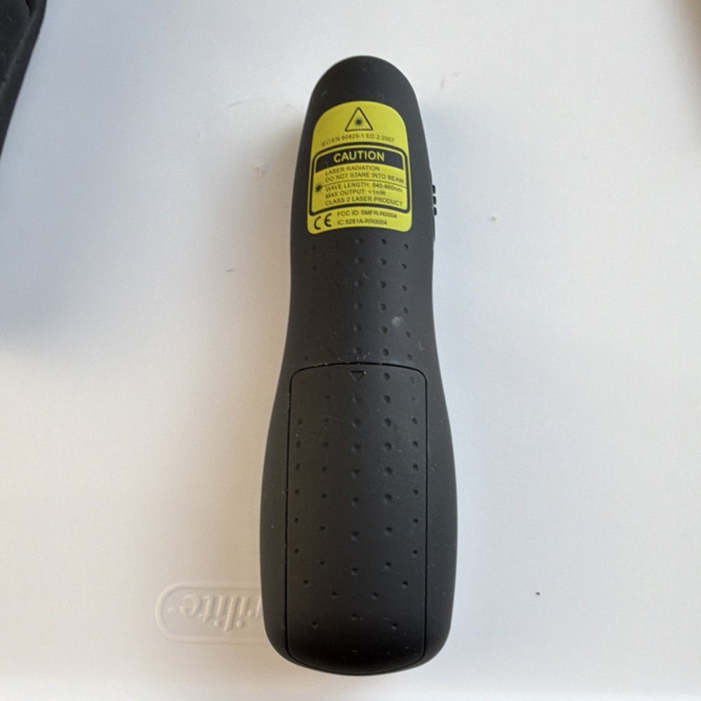 Logitech R400 Wireless Presentation Pen Red Laser Pointer USB Receiver Case