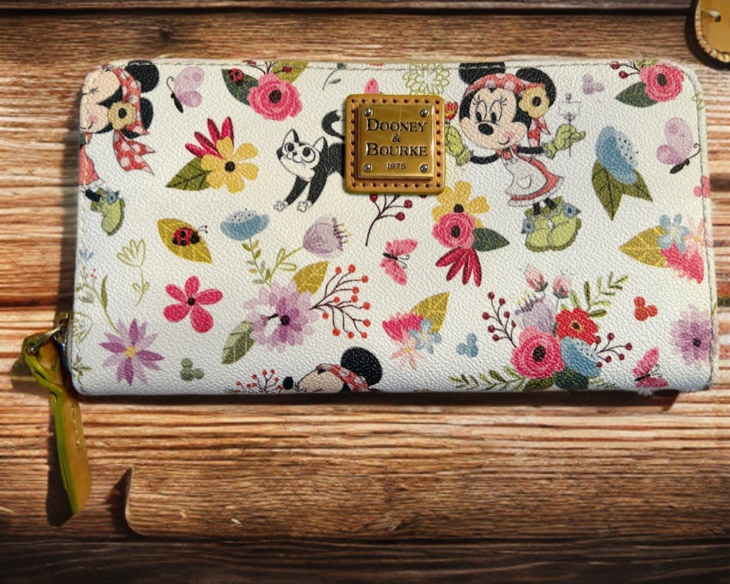 Dooney & Bourke Disney 2018 Flower & Garden Festival  Wallet -