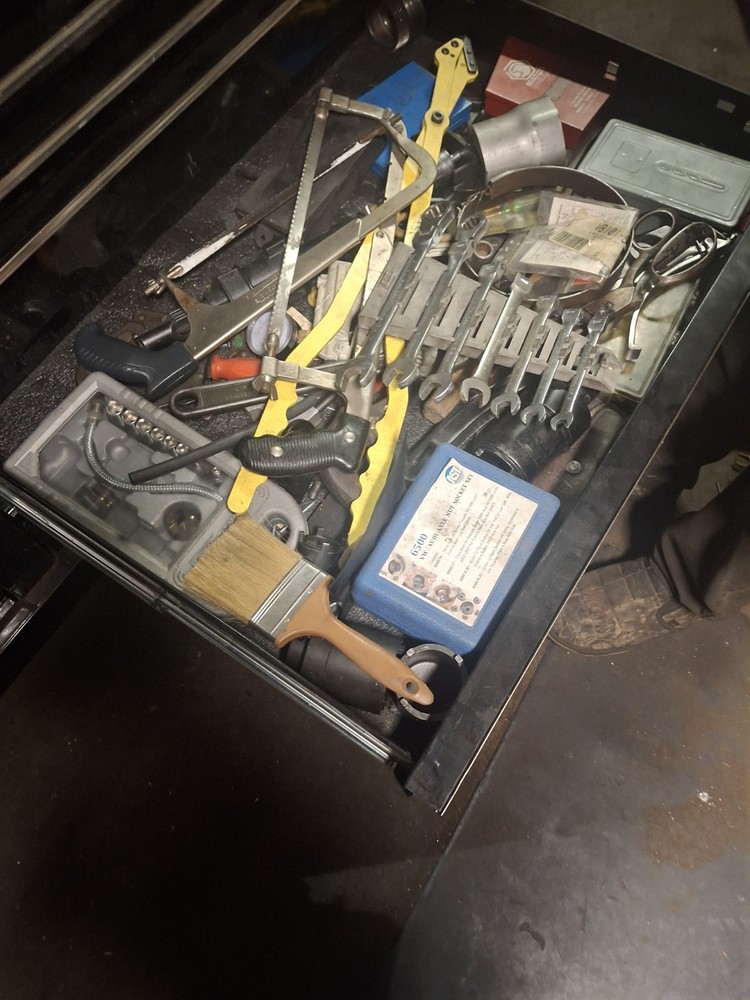 Snap on Tool Box 11 drawer FILLED WITH TOOLS