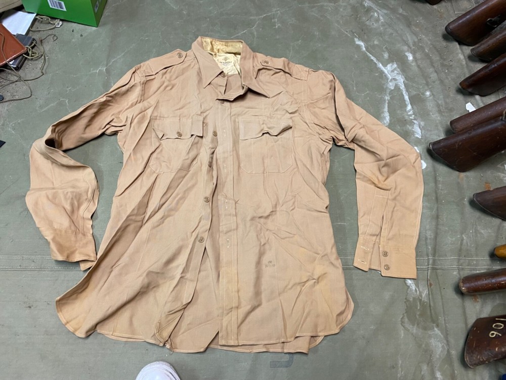 ORIGINAL WWII US ARMY OFFICER "KHAKI" CLASS A SHIRT- LARGE 44R