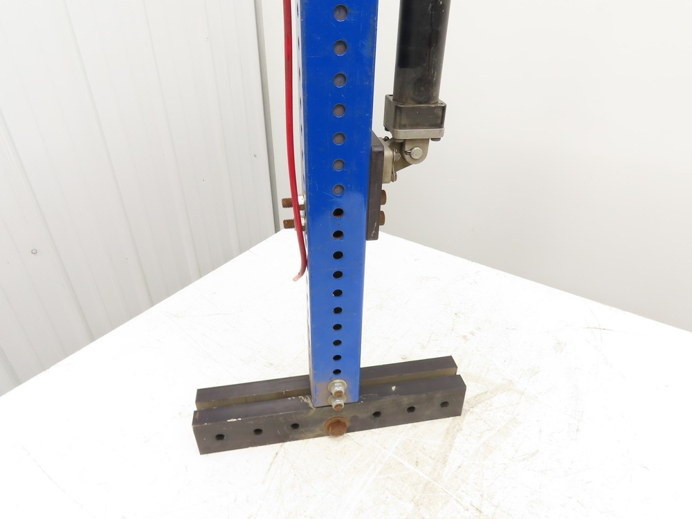 Kramer Pneumatic Tool 24" Stroke Lifter Puller Tool Air Assisted Lifting