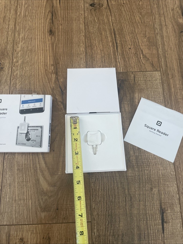 NEW Damaged Box Square Credit Card Reader for iPhone, iPad Android