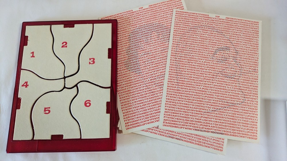 1962 Game Make A Face Milton Bradley