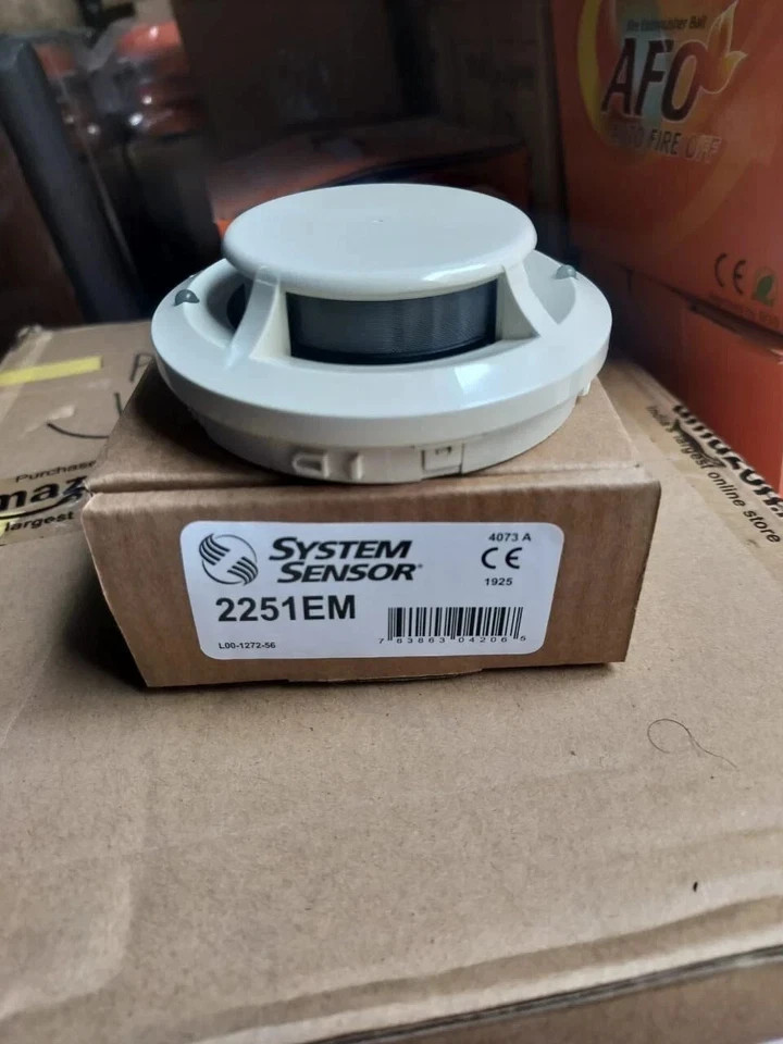 ADDRESSABLE SMOKE DETECTOR 2251 EM SYSTEM SENSOR HEAD