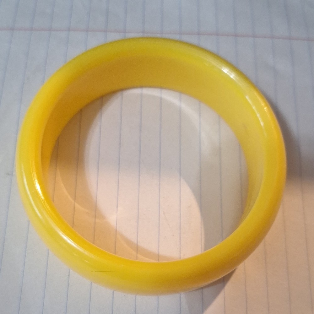 Vintage Yellow Bakelite Bangle Bracelet