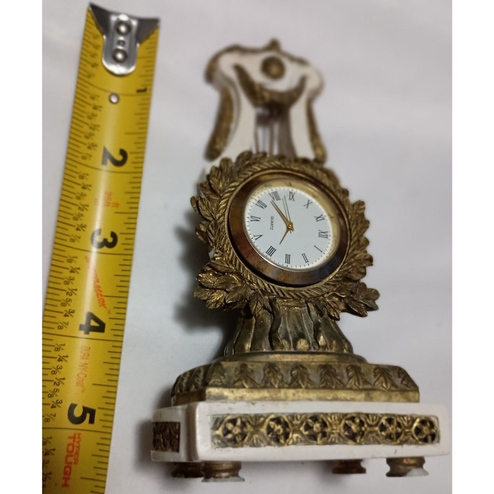 Getty Clock Pendule L (Small to be Placed on Bed-Side Table or Mantle)