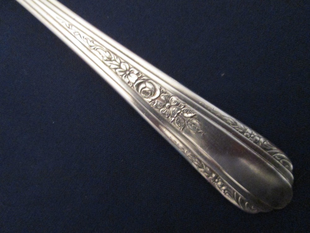CASSEROLE SPOON! Vintage WALLACE silverplate: VISION pattern: EXCELLENT!