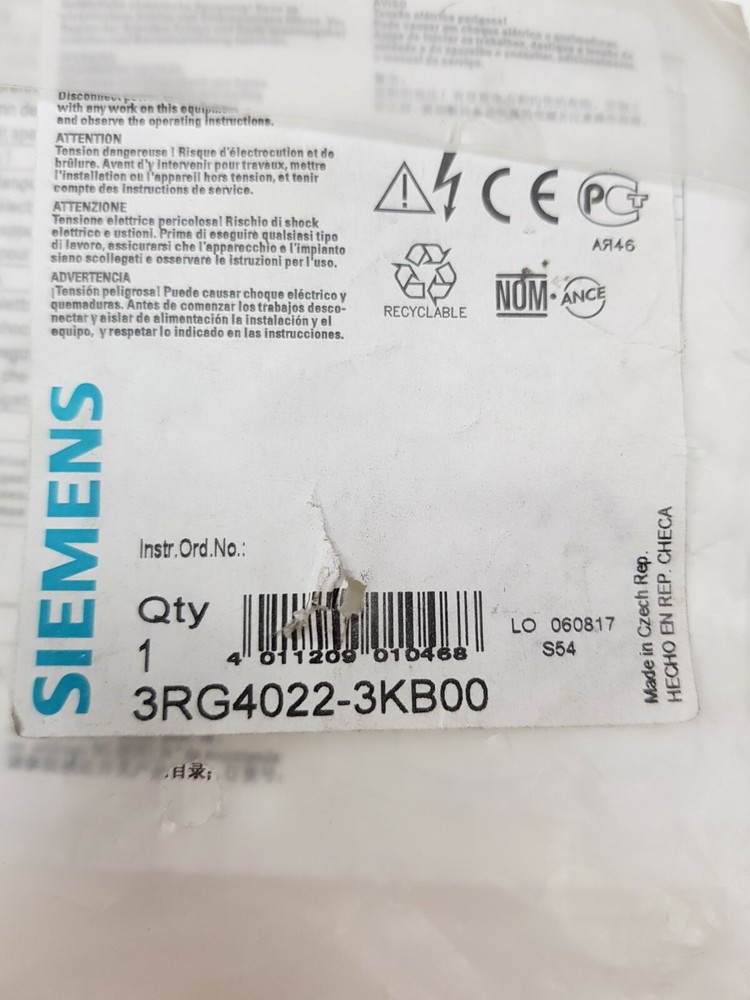 1PC New Siemens 3RG4022-3KB00 Inductive Sensor