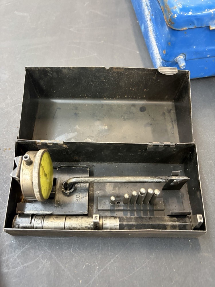 AMES Cylinder Gauge Kit Setting Tool Points Indicator Dial Box Vintage Tool