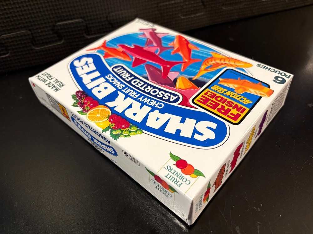 Shark Bites fruit snacks - Empty custom design display box