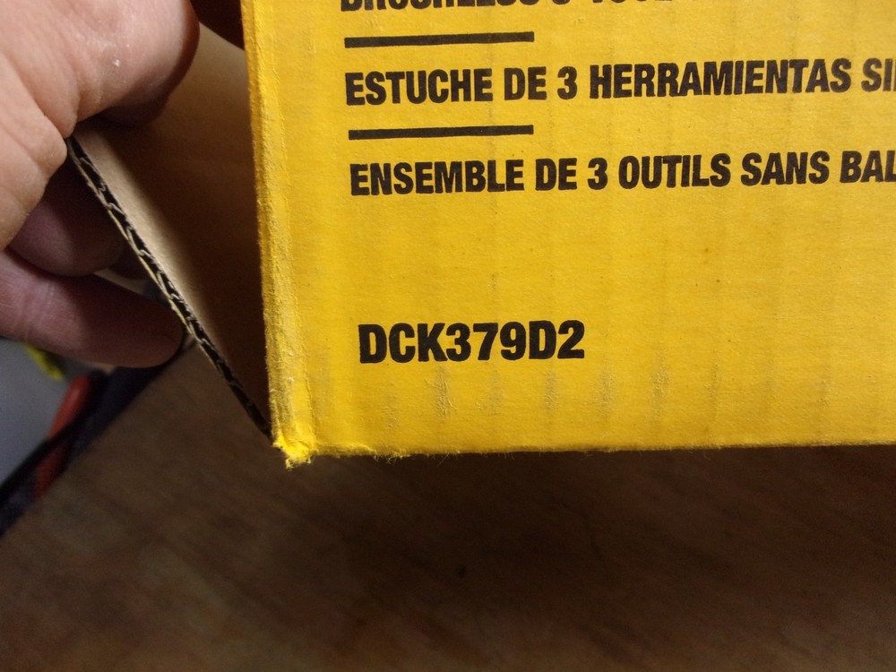 DEWALT 20V 3 TOOL SET-1/2 DRILL, 1/4" IMPACT DRVR, OSC. MULTI TOOL # DCK379D2 ..