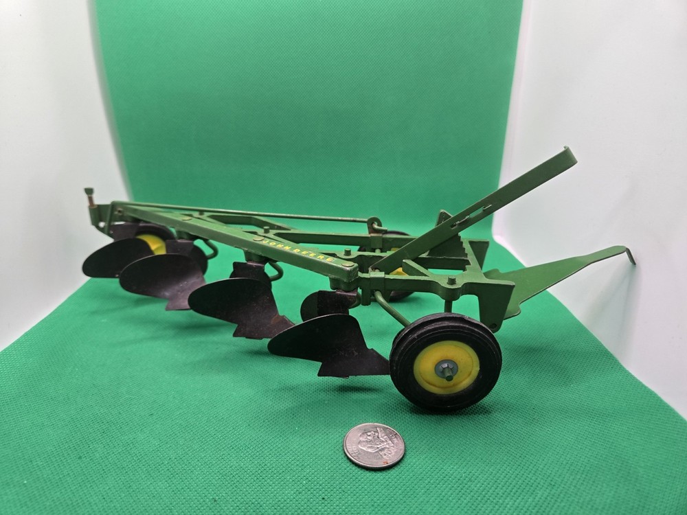 1/16 John Deere Plow w/ Cast Wheels