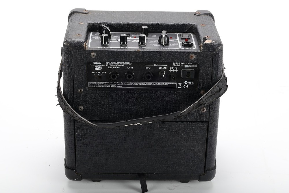 VOX DA5 Guitar Amplifier / Multi-Effects Processor - Fair Condition