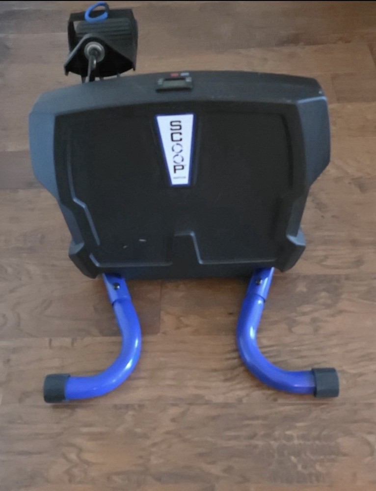 Scoop Lateral Thigh Trainer Stepper Black Blue Adjustable Resistance Display
