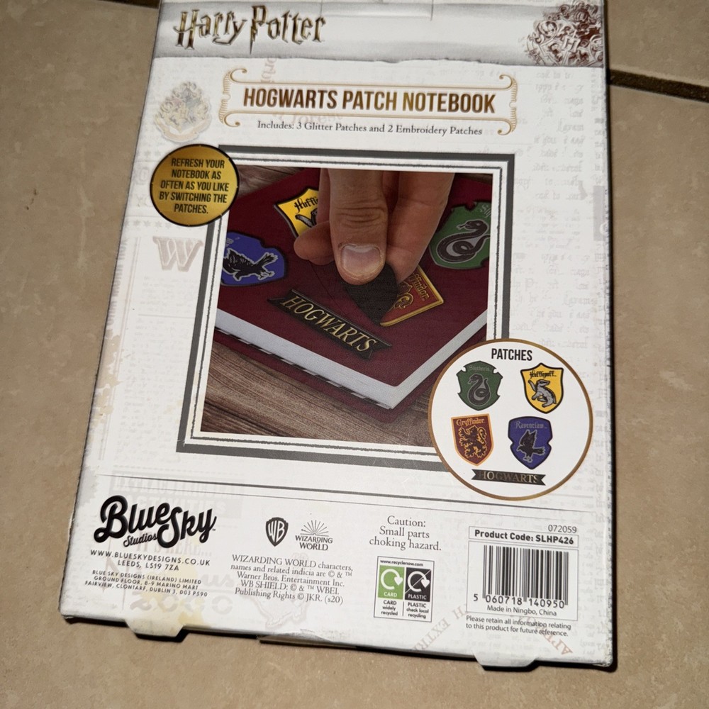 WIZARDING WORLD HARRY POTTER HOGWARTS PATCH NOTEBOOK New Gift