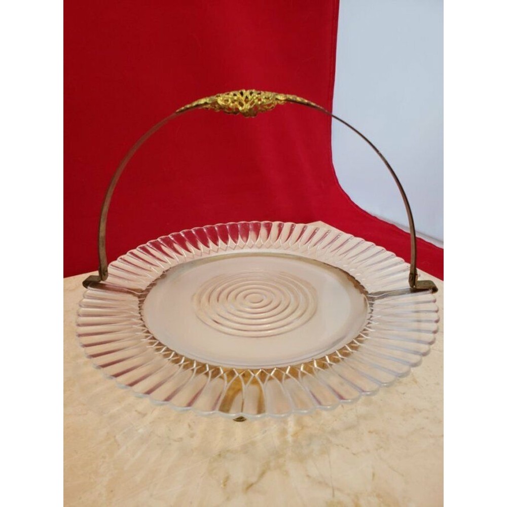 Vintage Serving Plate / Dish With Carrying Handle / Server Plate