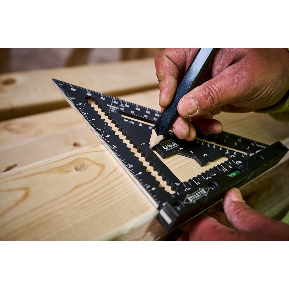 Stiletto STSQ7-L 7" Carpenter Square with Level Aluminum Black