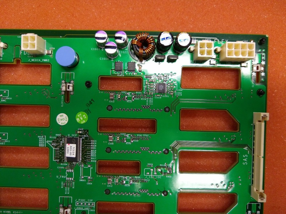 KU482 Dell 8 port SAS Backplane tested working