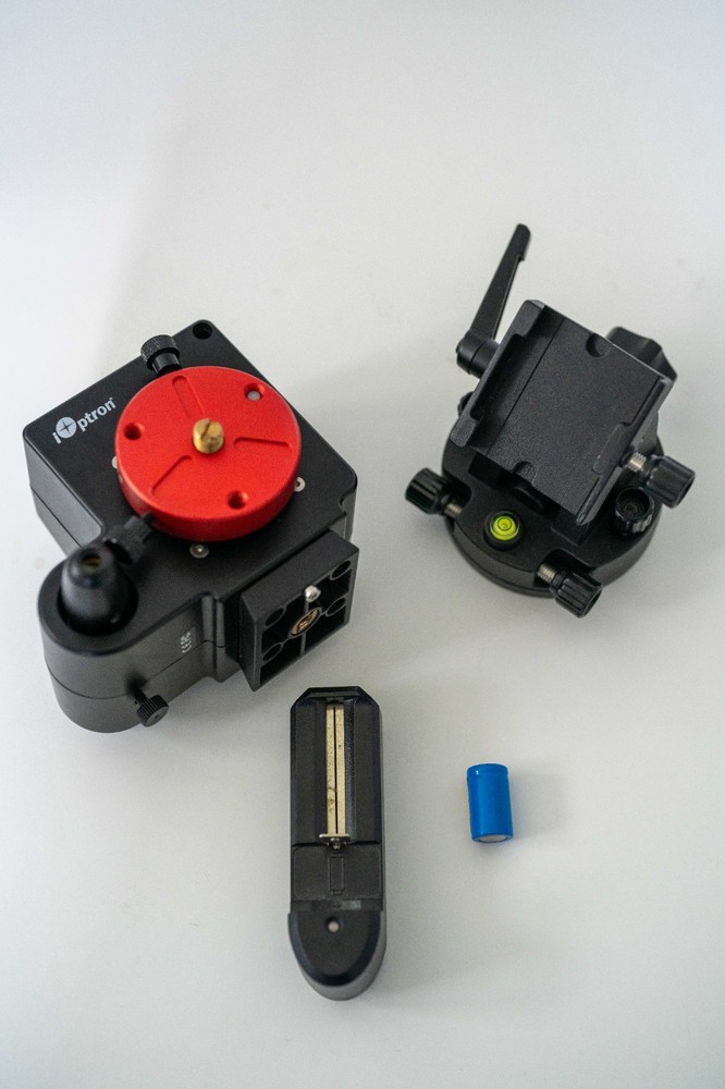 iOptron SkyTracker Pro with Polar Illuminator & Camera Mount