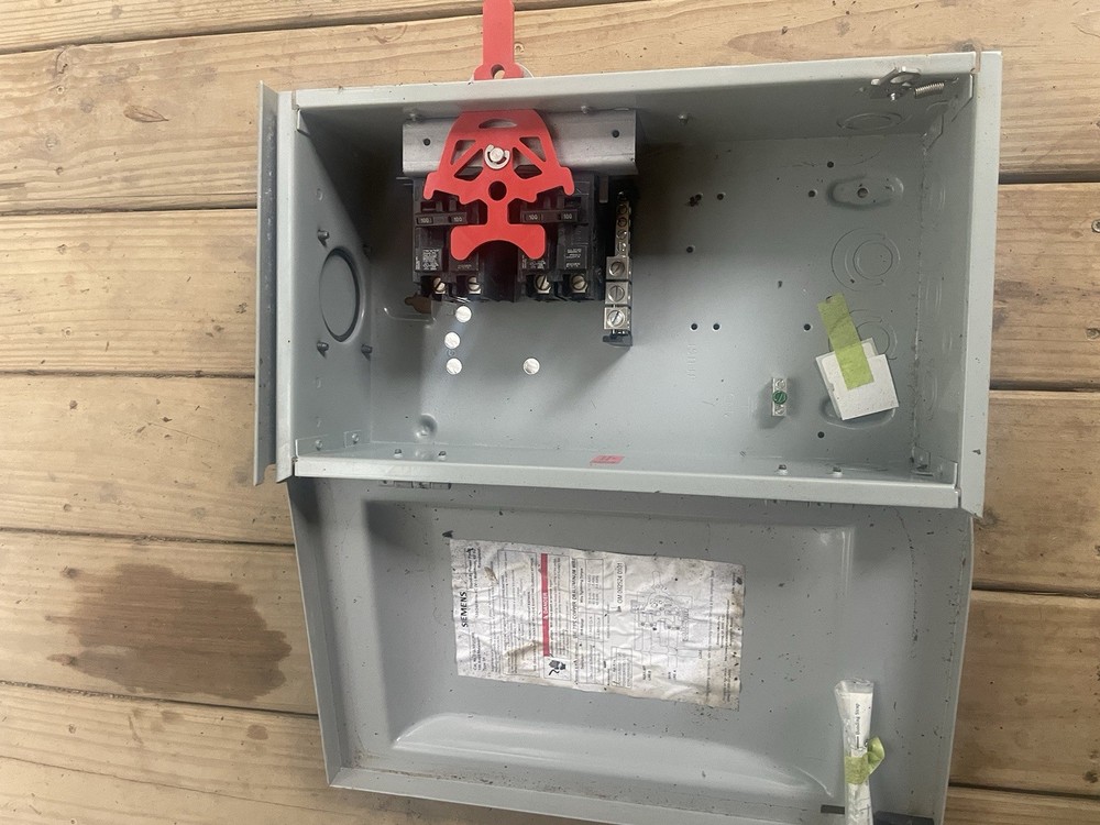 SIEMENS manual transfer switch