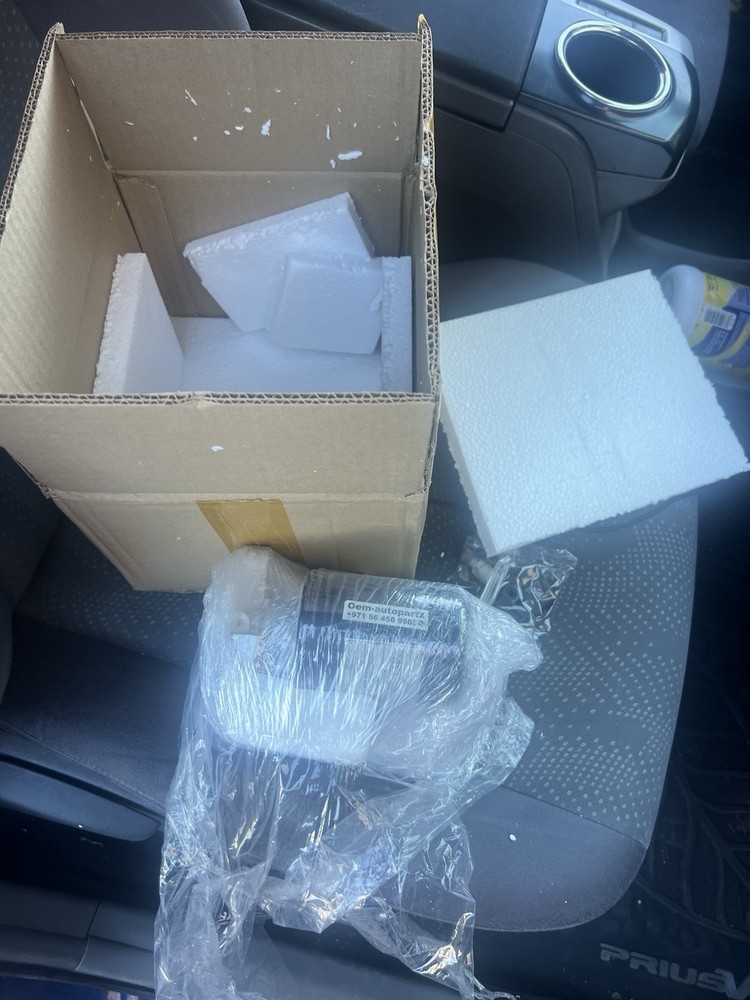 丰田普锐斯V-ABS助力泵