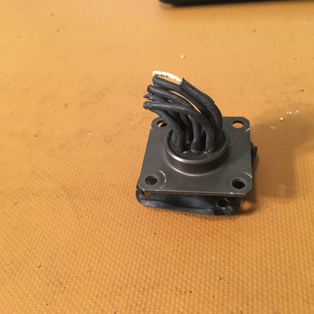 SP02E-14-12P Connector