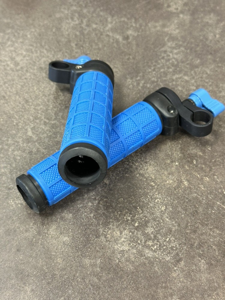 Redrock Micro 4.25" Blue HandGrip, Single Rubberized Grip, Square Grid Pattern