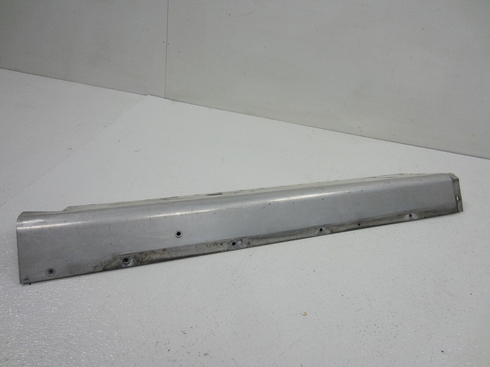 Peterbilt 379 Front Right Passenger Grill Trim