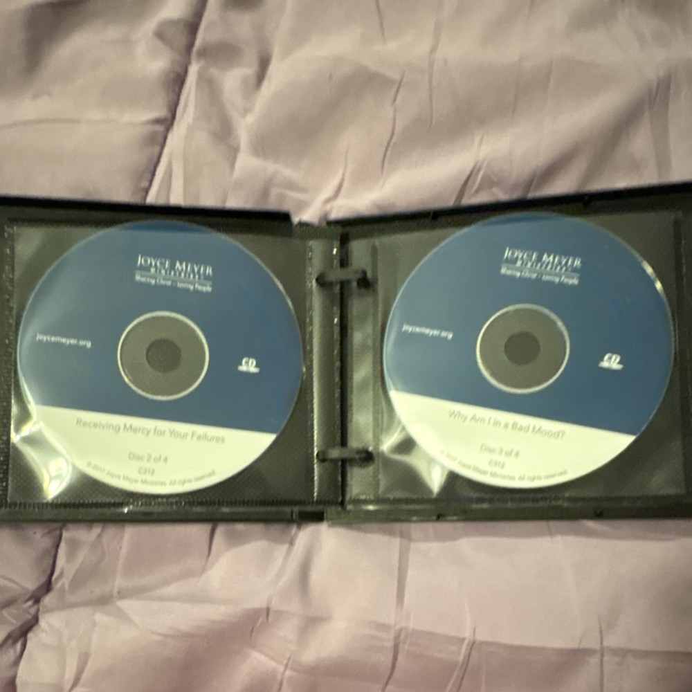 Joyce Meyer Understanding & Overcoming Depression 4 CD Set
