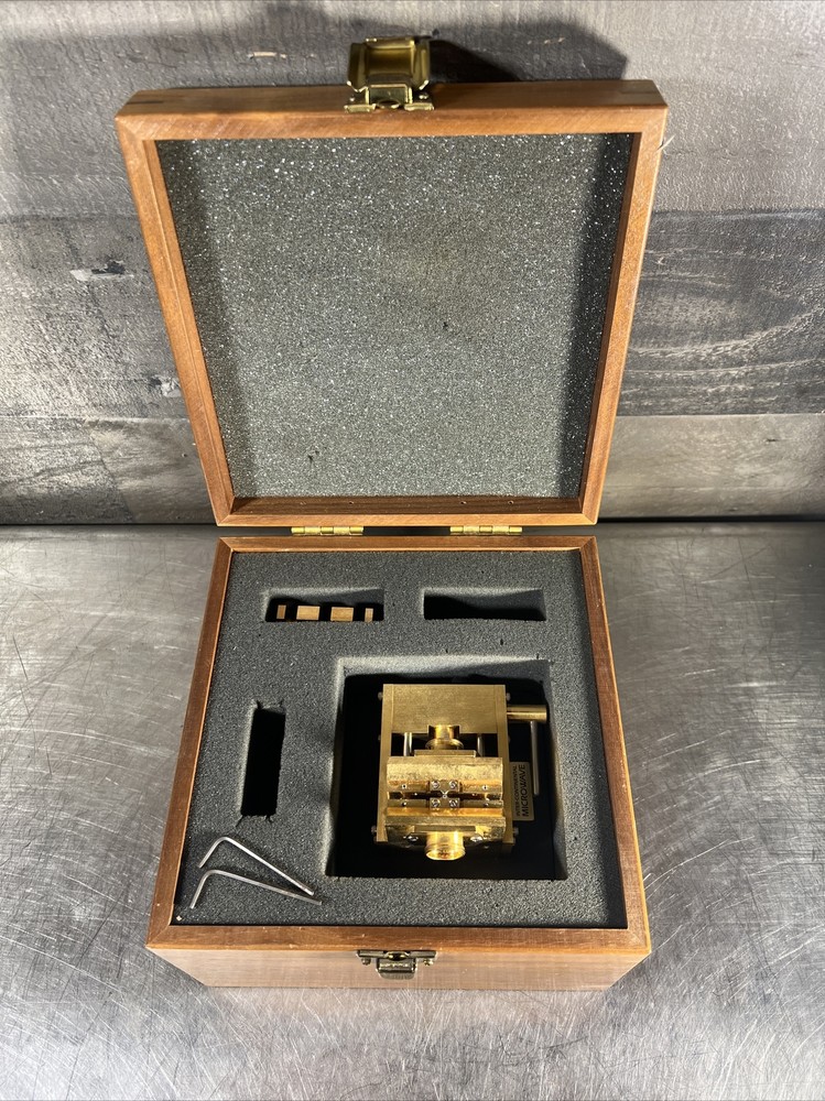 Inter-Continental Microwave TFC-1047 A0 101361 Test Fixture