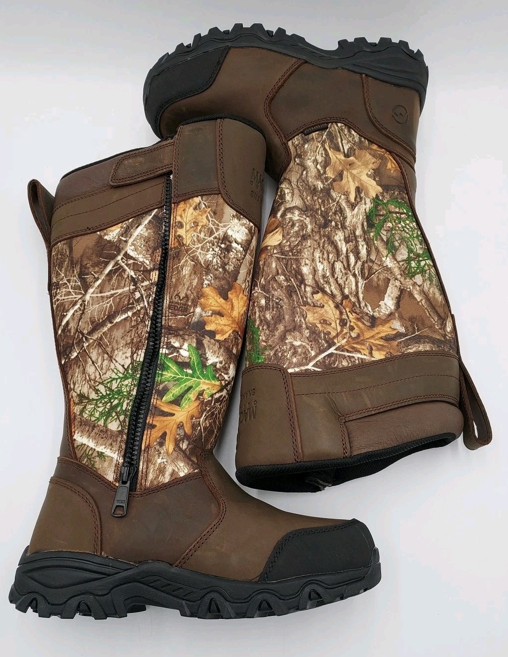 Magellan Outdoors Womens Sz 7B Snake Shield Armor 3.0 Realtree Edge APX (K4-D2)