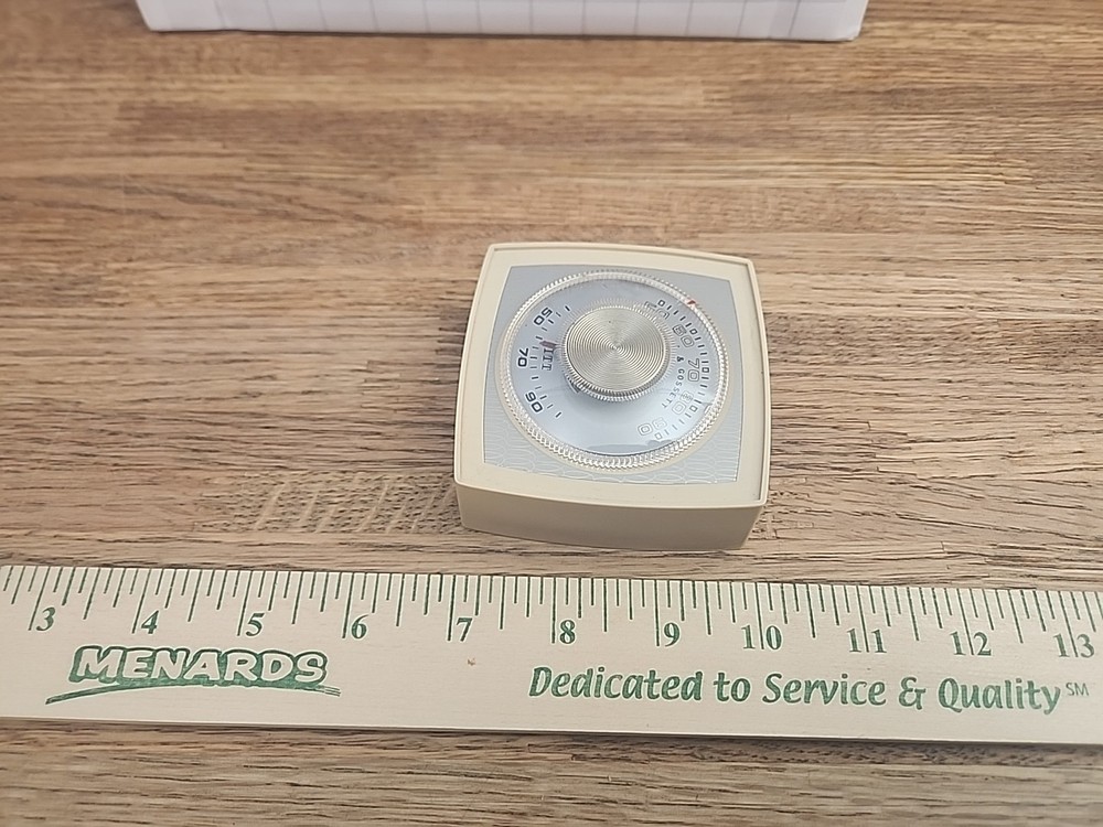 Bell & Gossett ModuMate MT-2 Non-Programable Mechanical Thermostat 24 Volt IVORY