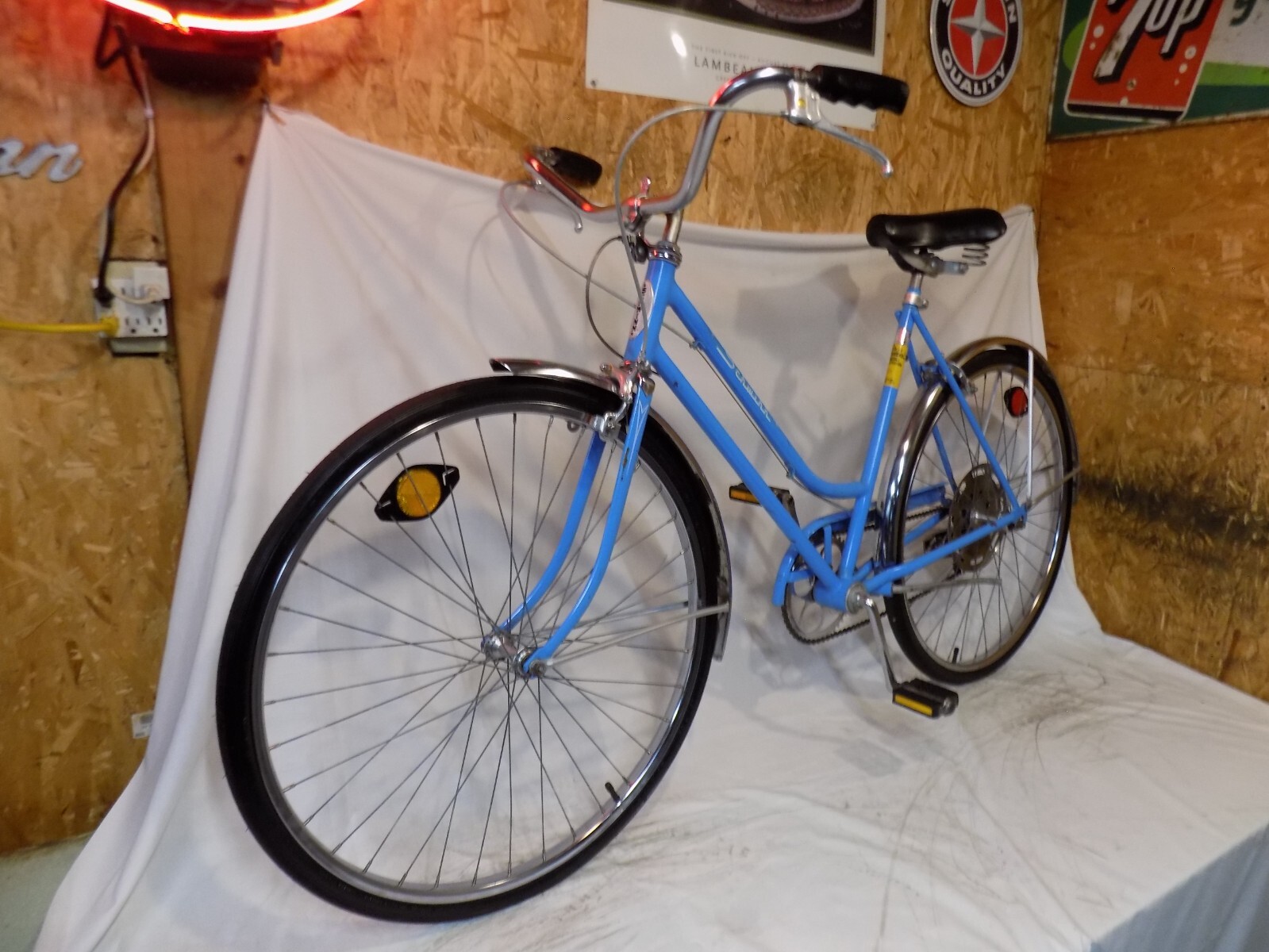 1974 SCHWINN COLLEGIATE 5-SPEED OPAQUE BLUE CRUISER BIKE SPEEDSTER BREEZE RACER