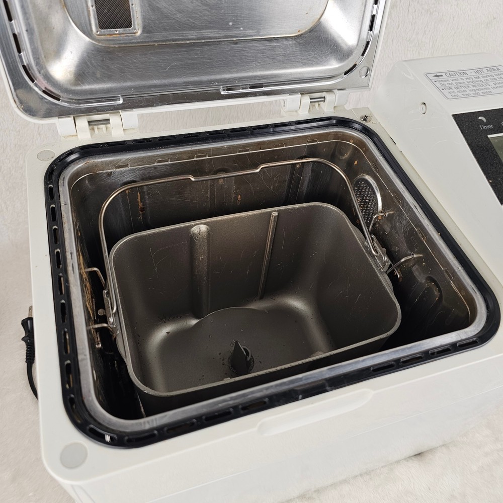 Panasonic SD-BT65P Bread Maker Machine - Working