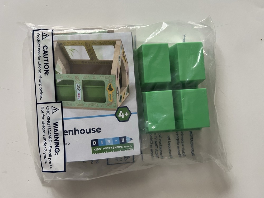 Lowe's JR. DIY BUILDER BUNDLE - 6 KID'S WORKSHOP KITS! Includes JR BUILDER PATCH